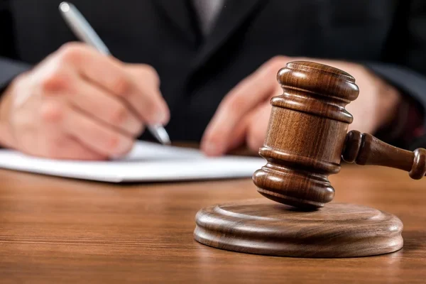 istockphoto-2120249714-612x612